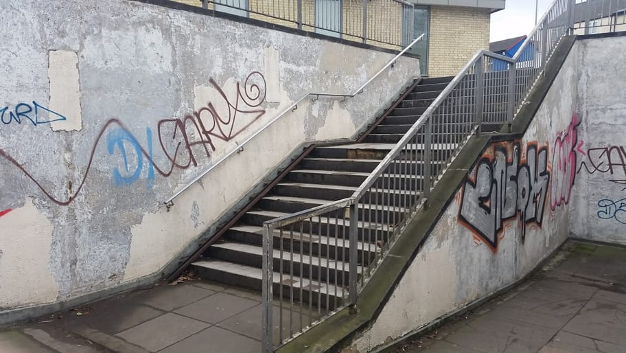 Subway grafiti.